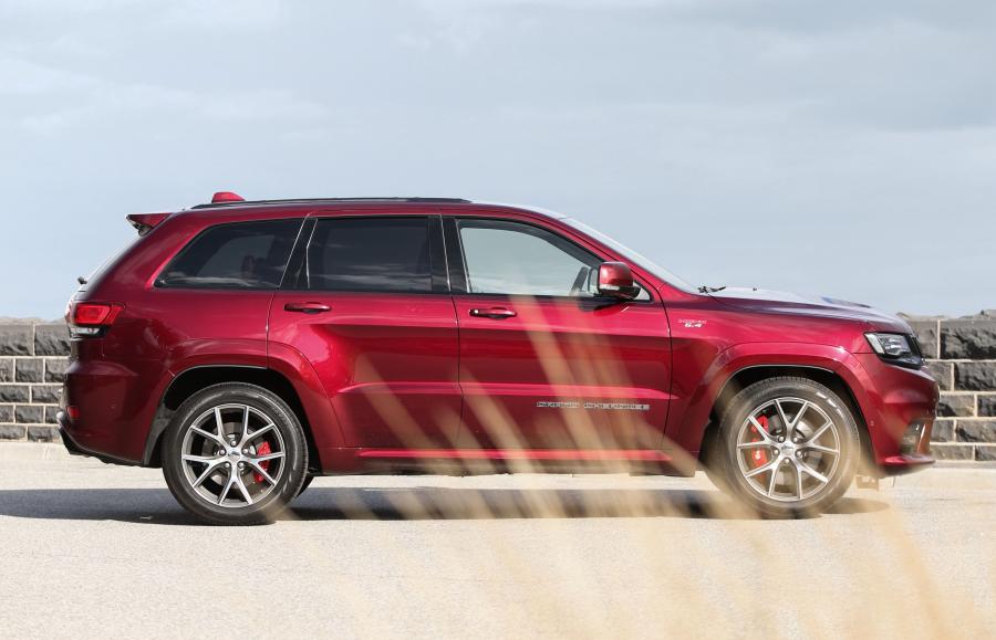  Jeep Grand Cherokee SRT 2017 года  (AU) (фото 38 из 40)